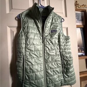 Patagonia Women's Sage Green Quilted Vest